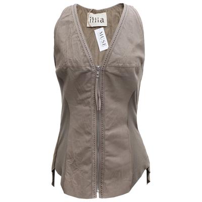 Illia Size 6 Zip Vest